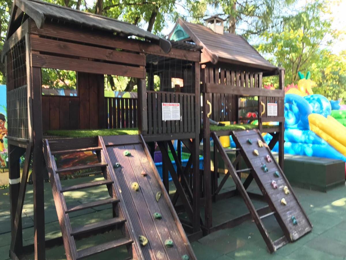 Apartament Executive Vedere Munte Alpin Resort โปยานาบราซอฟ ภายนอก รูปภาพ