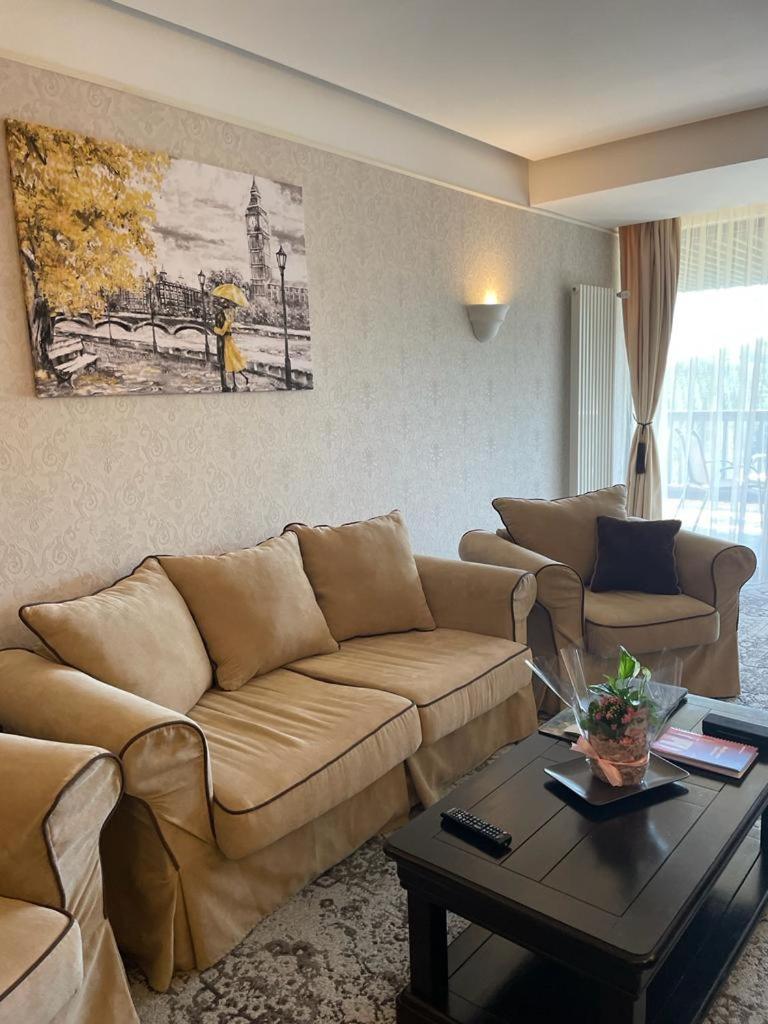 Apartament Executive Vedere Munte Alpin Resort โปยานาบราซอฟ ภายนอก รูปภาพ
