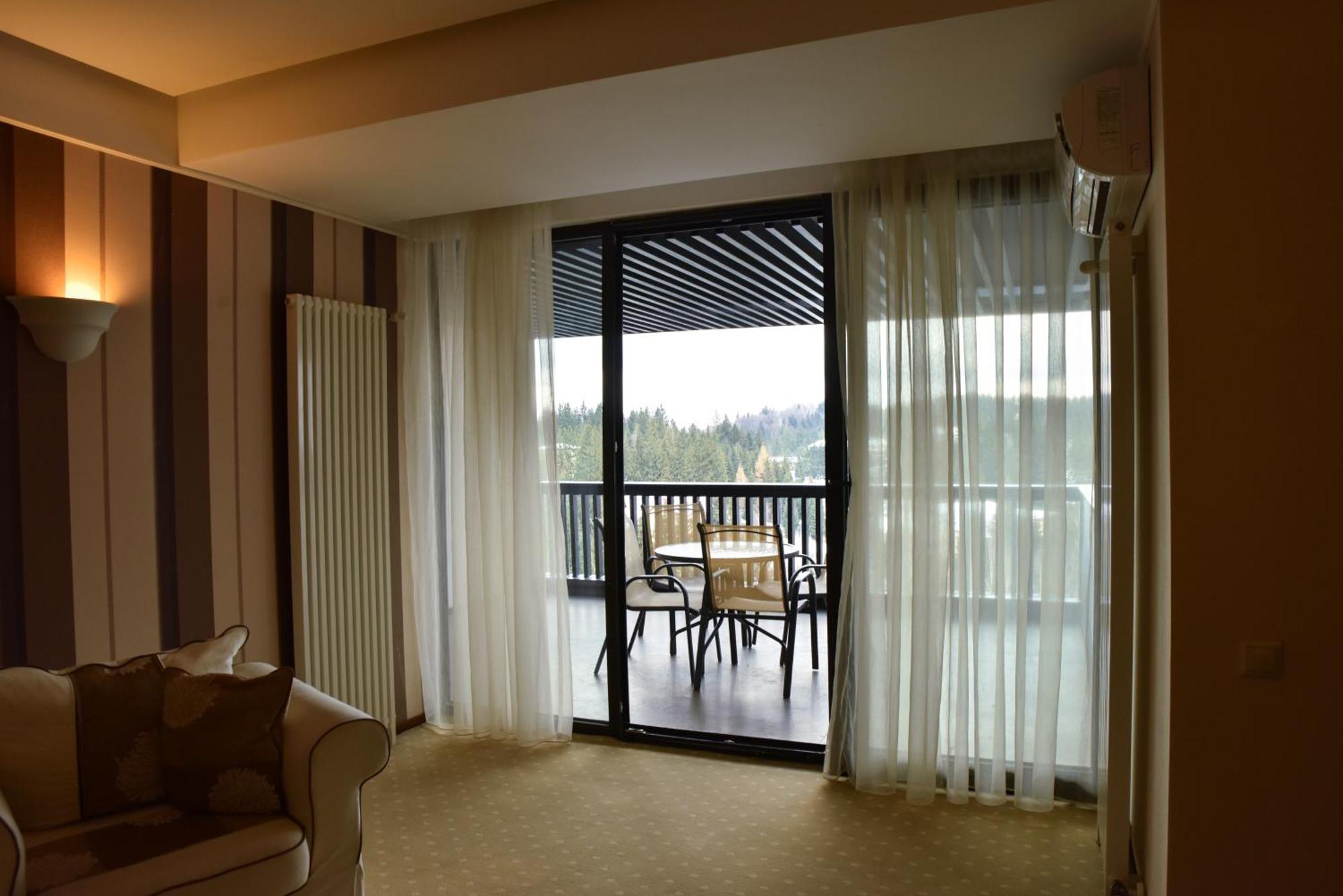 Apartament Executive Vedere Munte Alpin Resort โปยานาบราซอฟ ภายนอก รูปภาพ