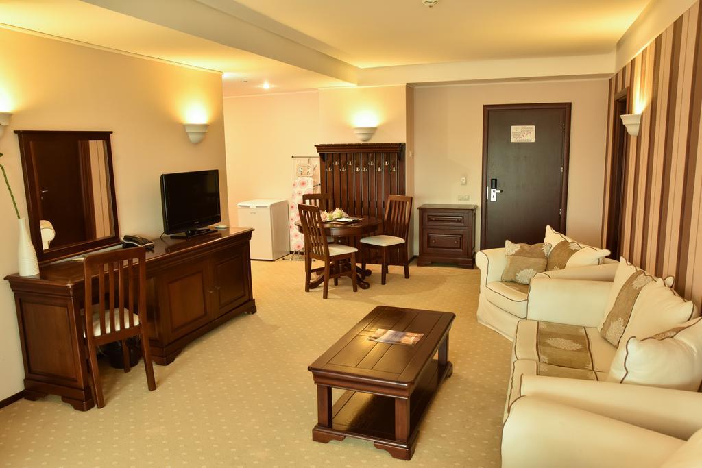 Apartament Executive Vedere Munte Alpin Resort โปยานาบราซอฟ ภายนอก รูปภาพ