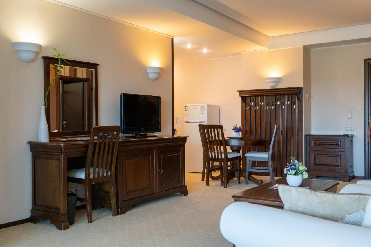 Apartament Executive Vedere Munte Alpin Resort โปยานาบราซอฟ ภายนอก รูปภาพ