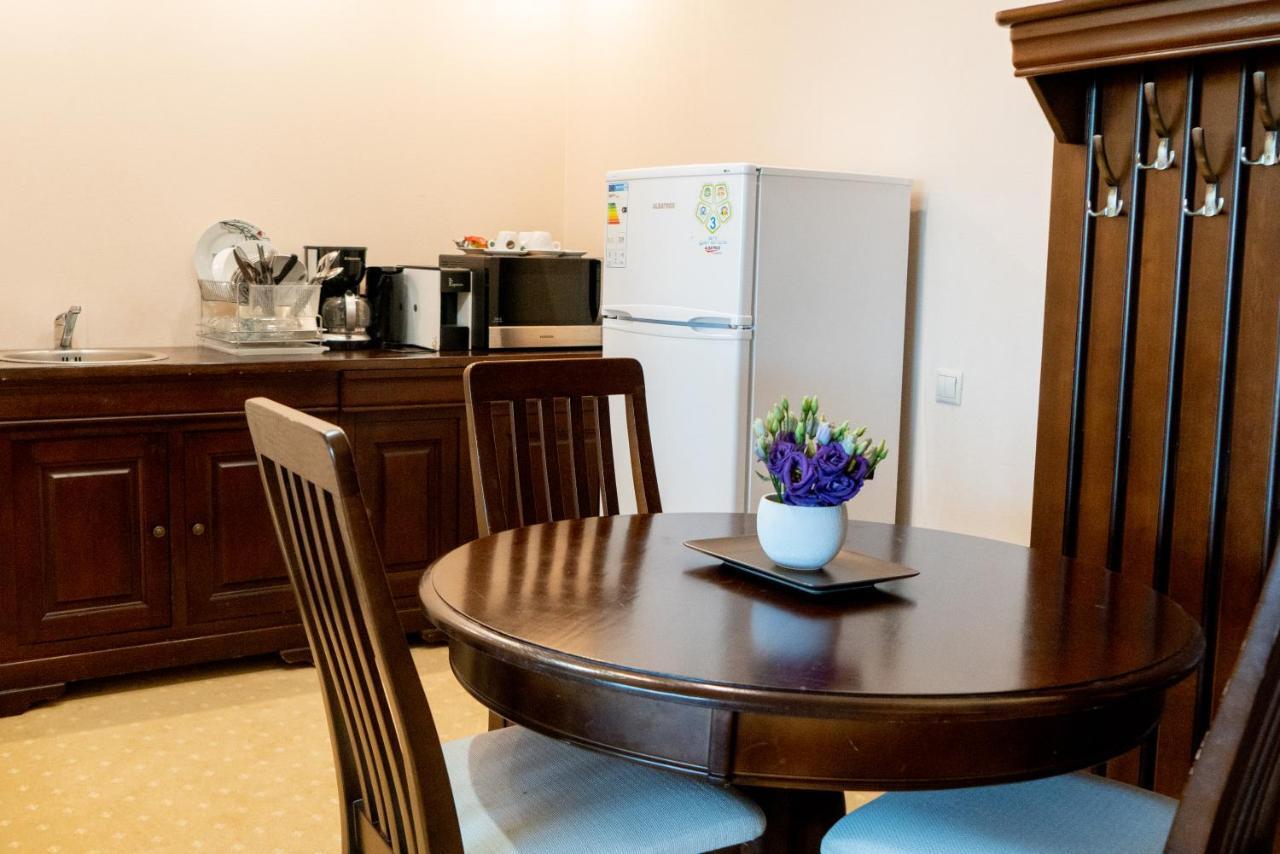 Apartament Executive Vedere Munte Alpin Resort โปยานาบราซอฟ ภายนอก รูปภาพ